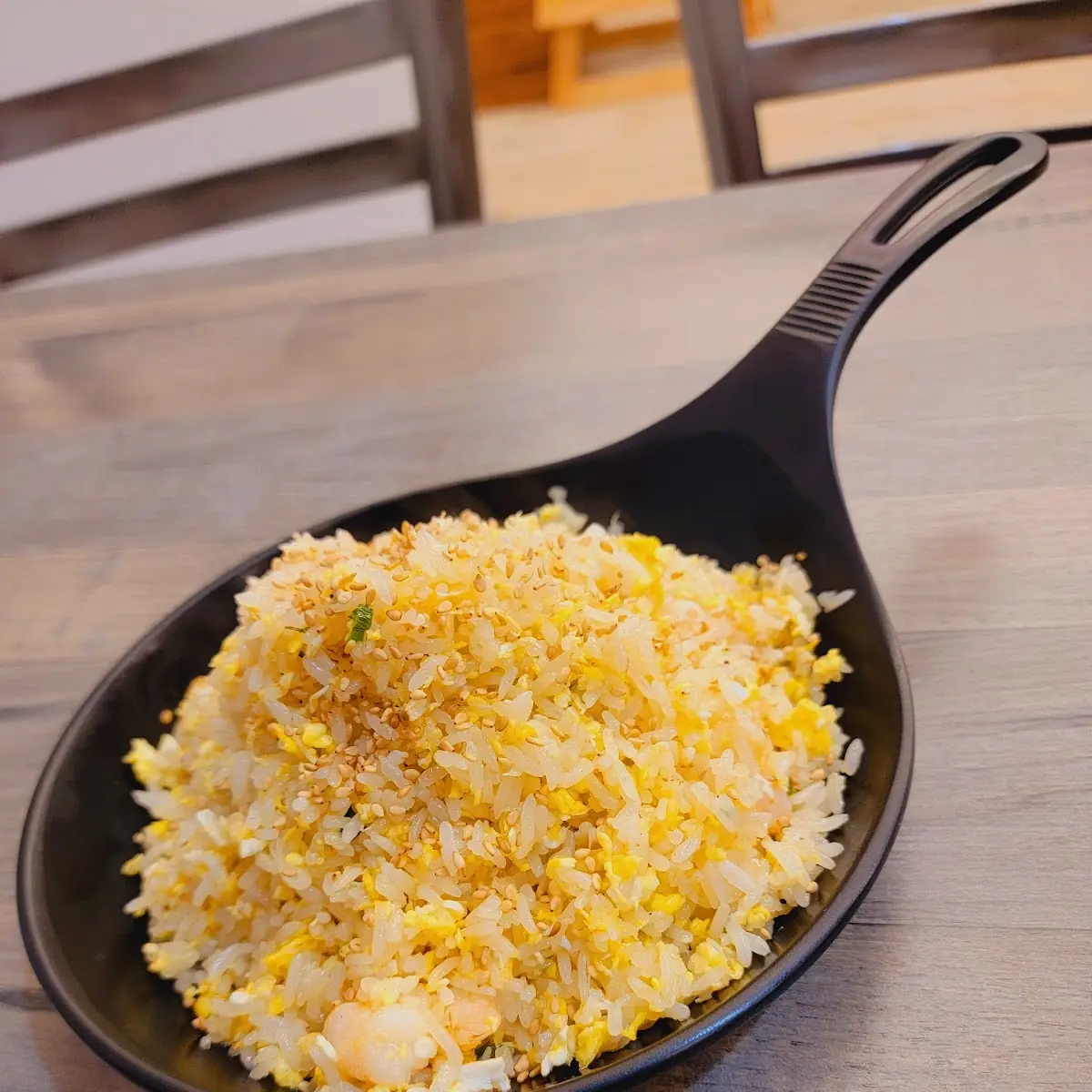虾仁炒饭shrimp fried rice